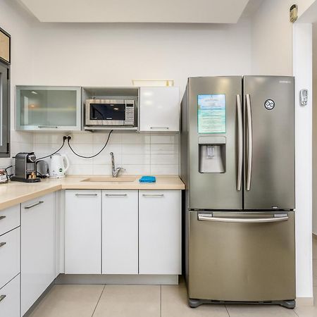 Very Nice 1 Bdr Apartment 2 Min From The Beach ! Тель-Авив Экстерьер фото