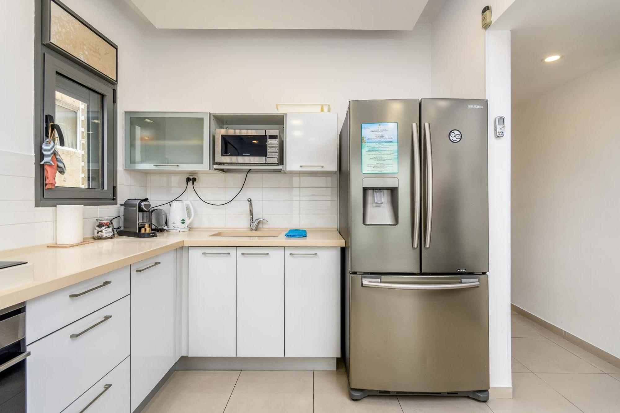 Very Nice 1 Bdr Apartment 2 Min From The Beach ! Тель-Авив Экстерьер фото