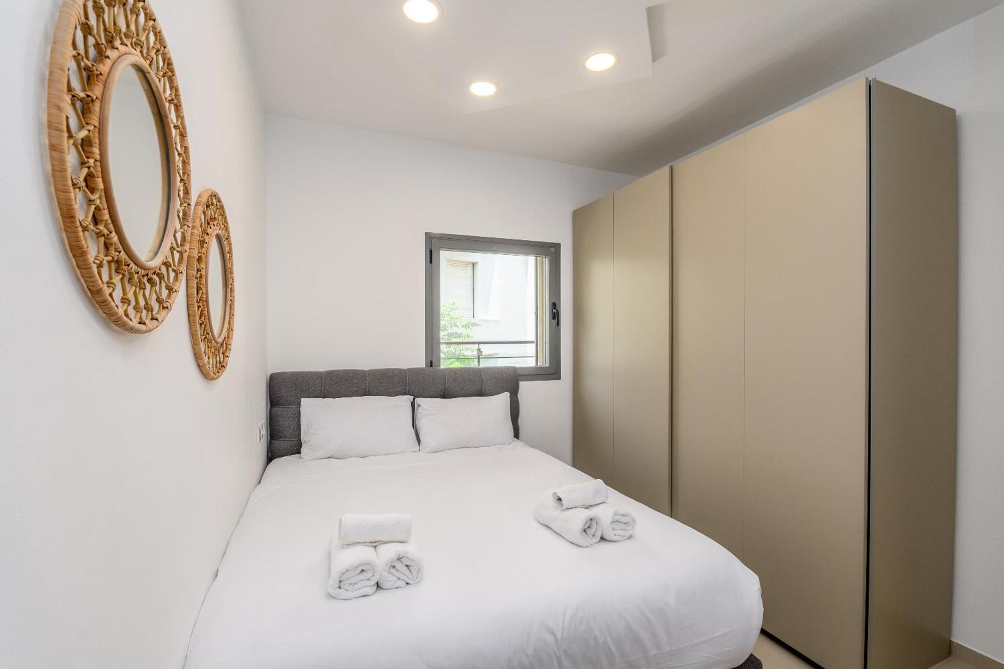 Very Nice 1 Bdr Apartment 2 Min From The Beach ! Тель-Авив Экстерьер фото