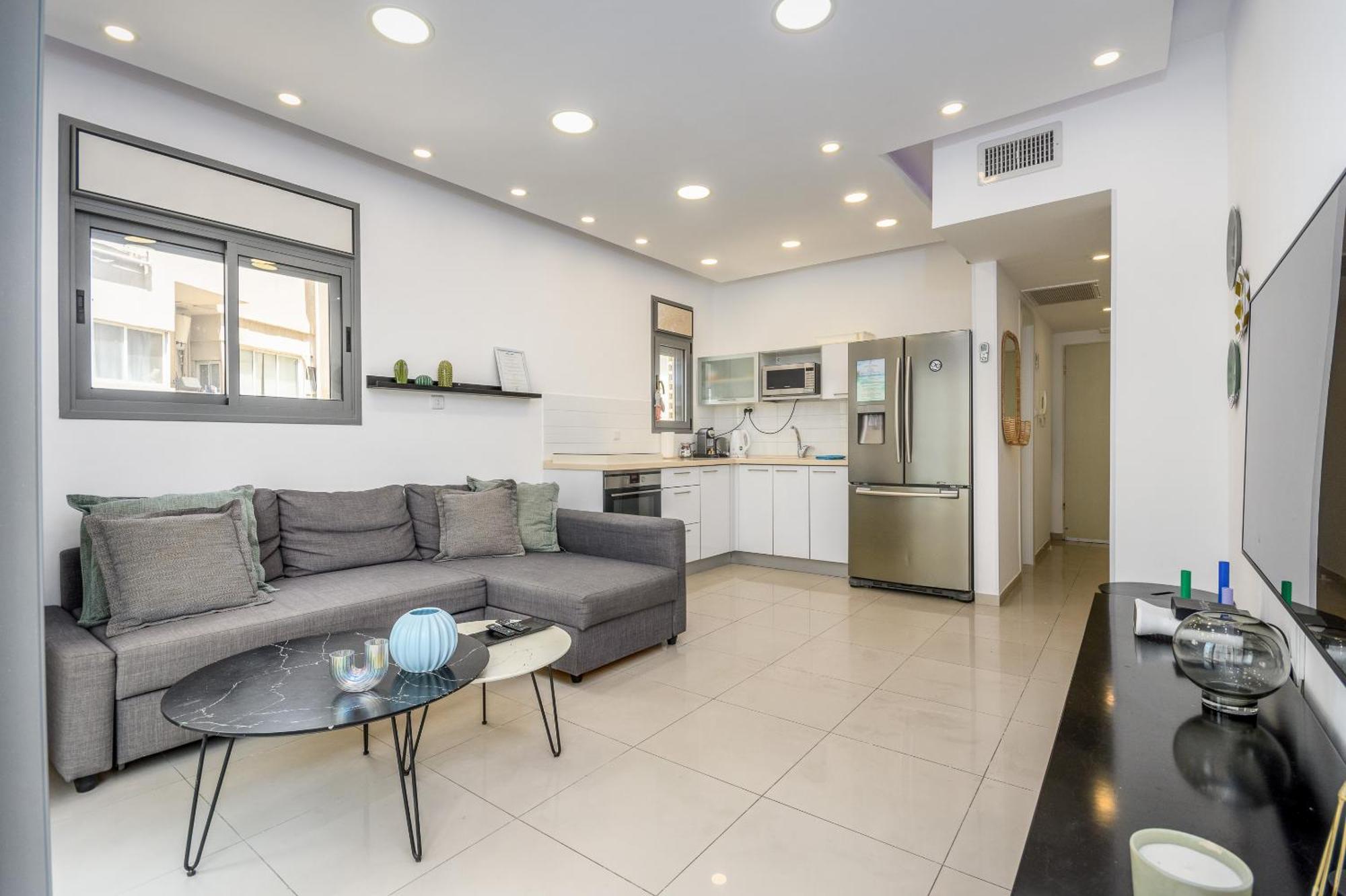 Very Nice 1 Bdr Apartment 2 Min From The Beach ! Тель-Авив Экстерьер фото
