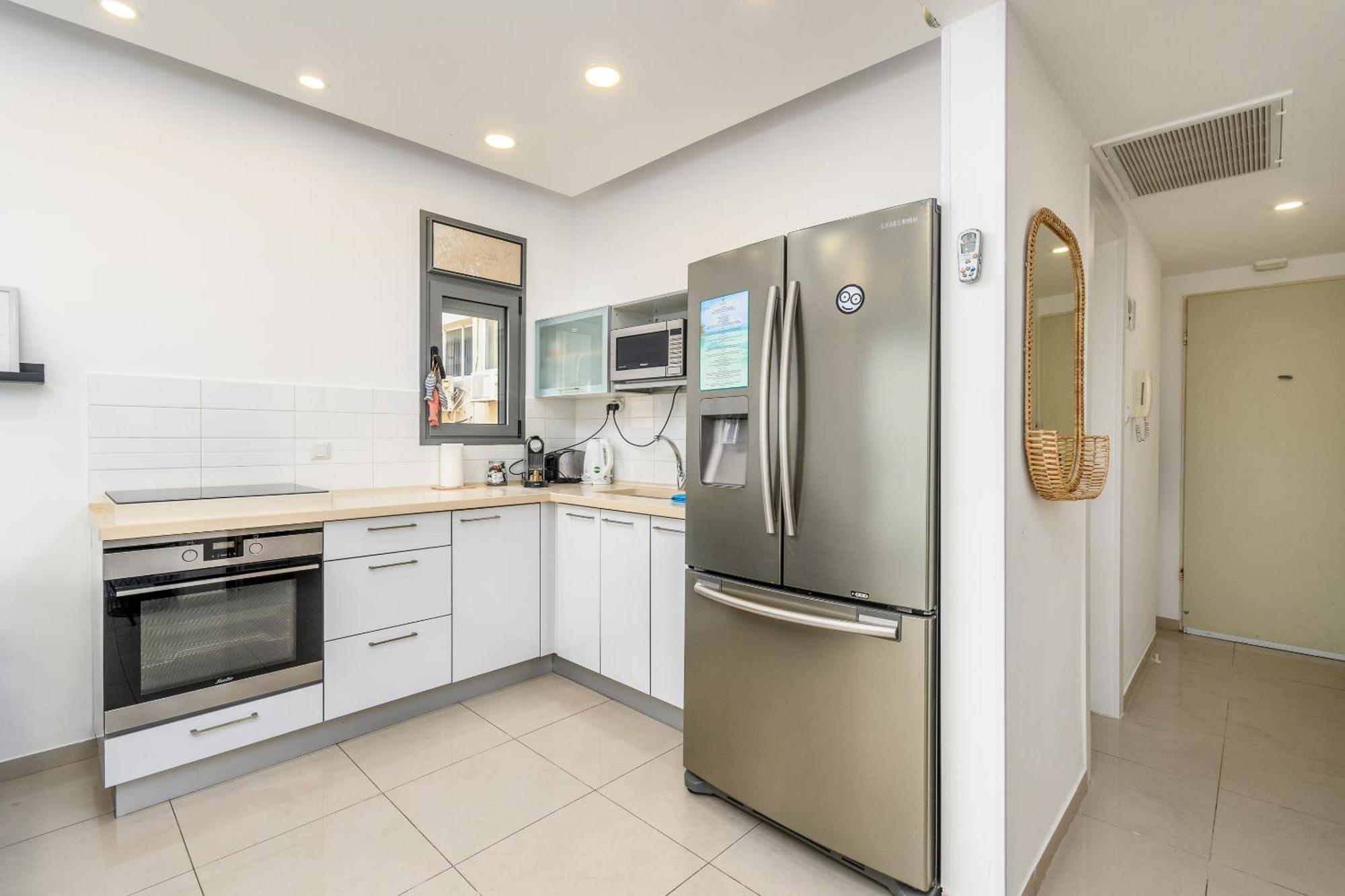 Very Nice 1 Bdr Apartment 2 Min From The Beach ! Тель-Авив Экстерьер фото