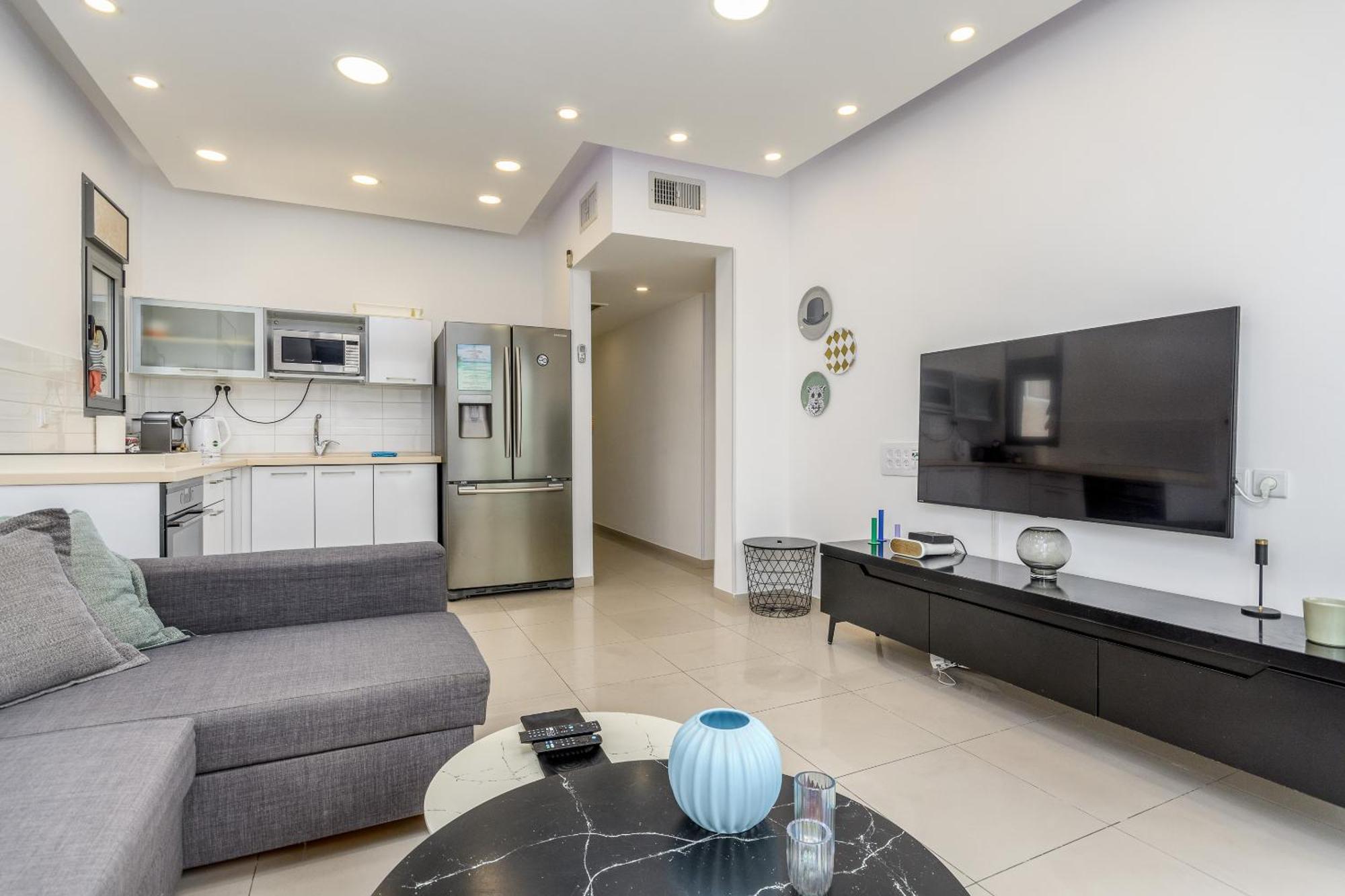 Very Nice 1 Bdr Apartment 2 Min From The Beach ! Тель-Авив Экстерьер фото