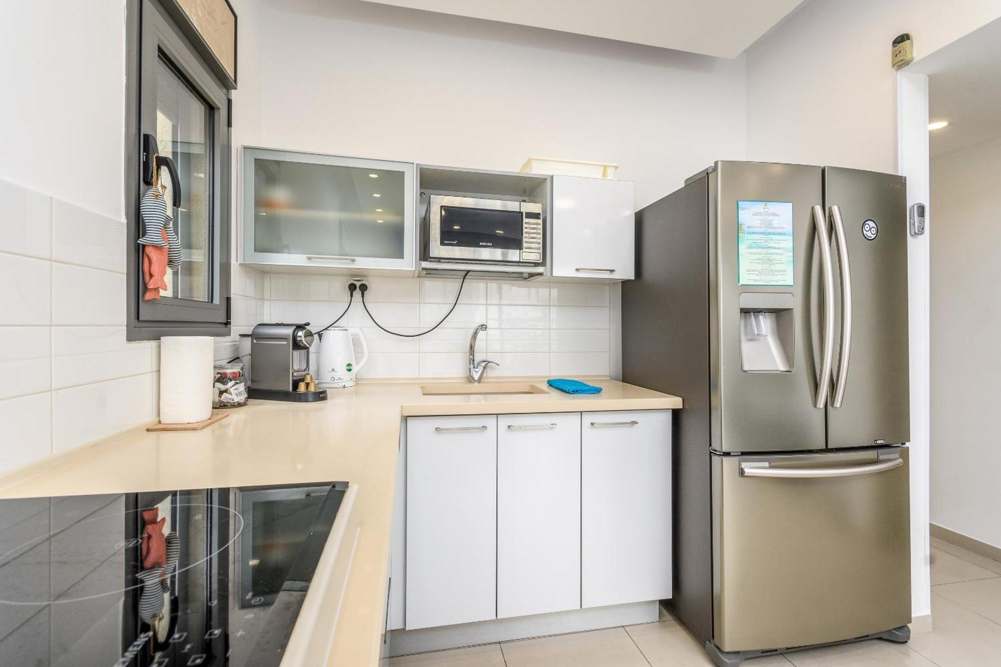 Very Nice 1 Bdr Apartment 2 Min From The Beach ! Тель-Авив Экстерьер фото