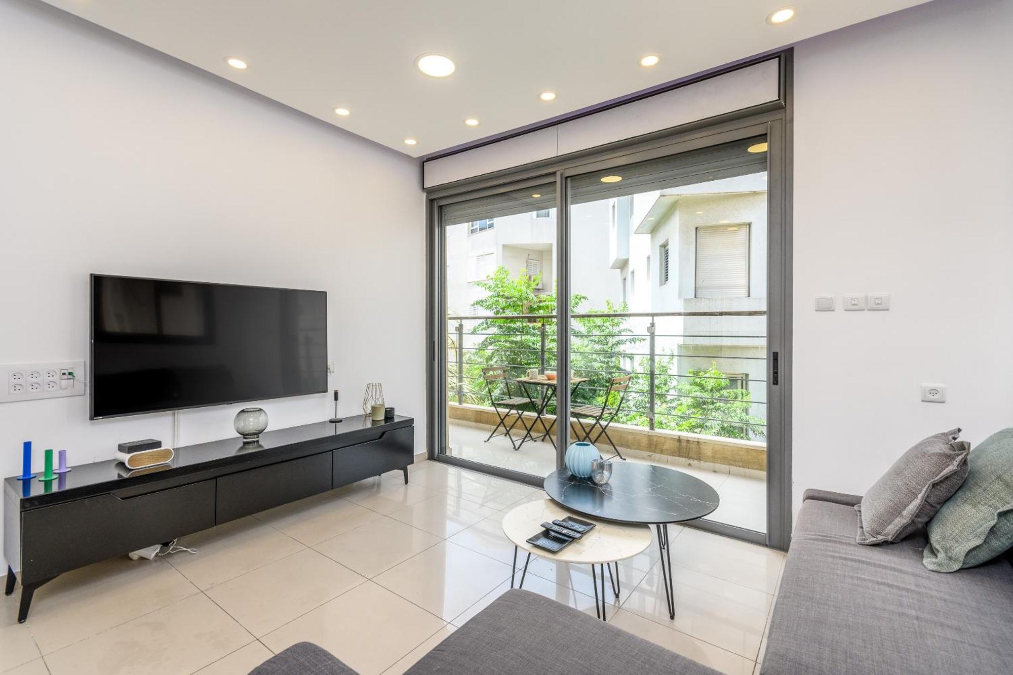 Very Nice 1 Bdr Apartment 2 Min From The Beach ! Тель-Авив Экстерьер фото